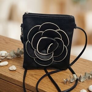 Pretty Faux Leather Rosette Floral Cell Phone Adiustable Strap Crossbody Bag